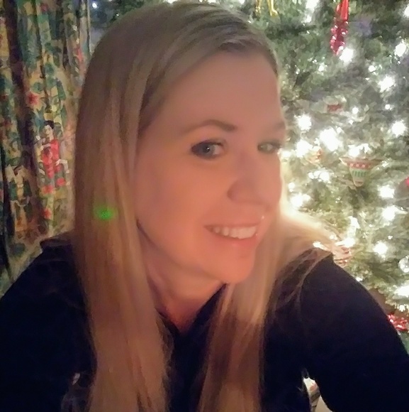 Meet your Posher, Sharon - Picture 1 of 1